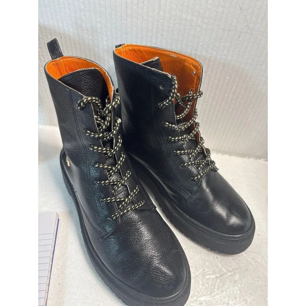 Karen Ruz Combat  Boots Grunge Style  Y2K. Size 7